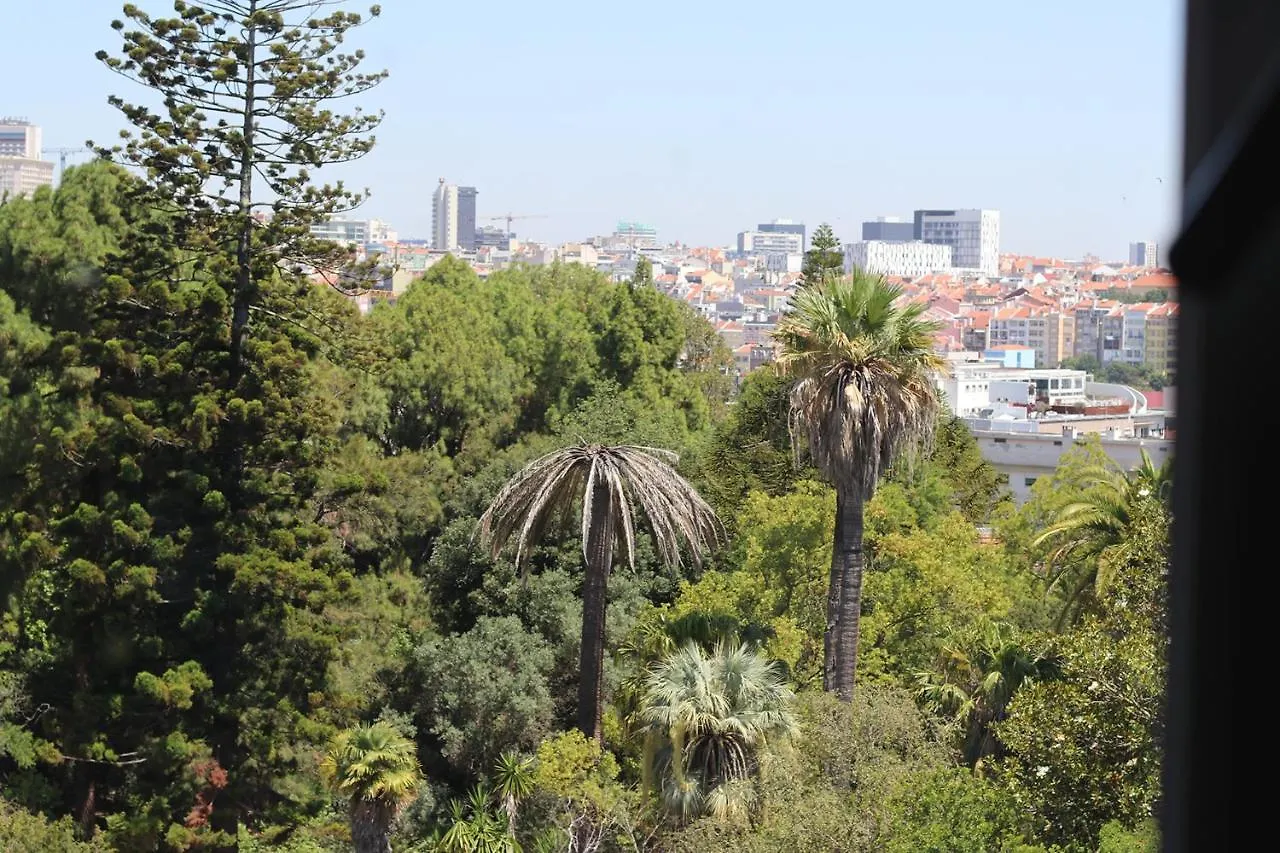 Botanic Views Guest House Lisbona
