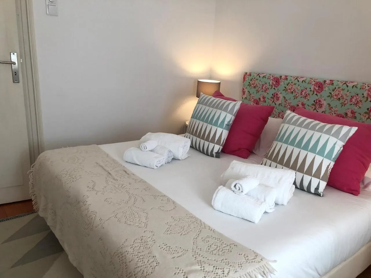 Botanic Views Guest House Lisbona